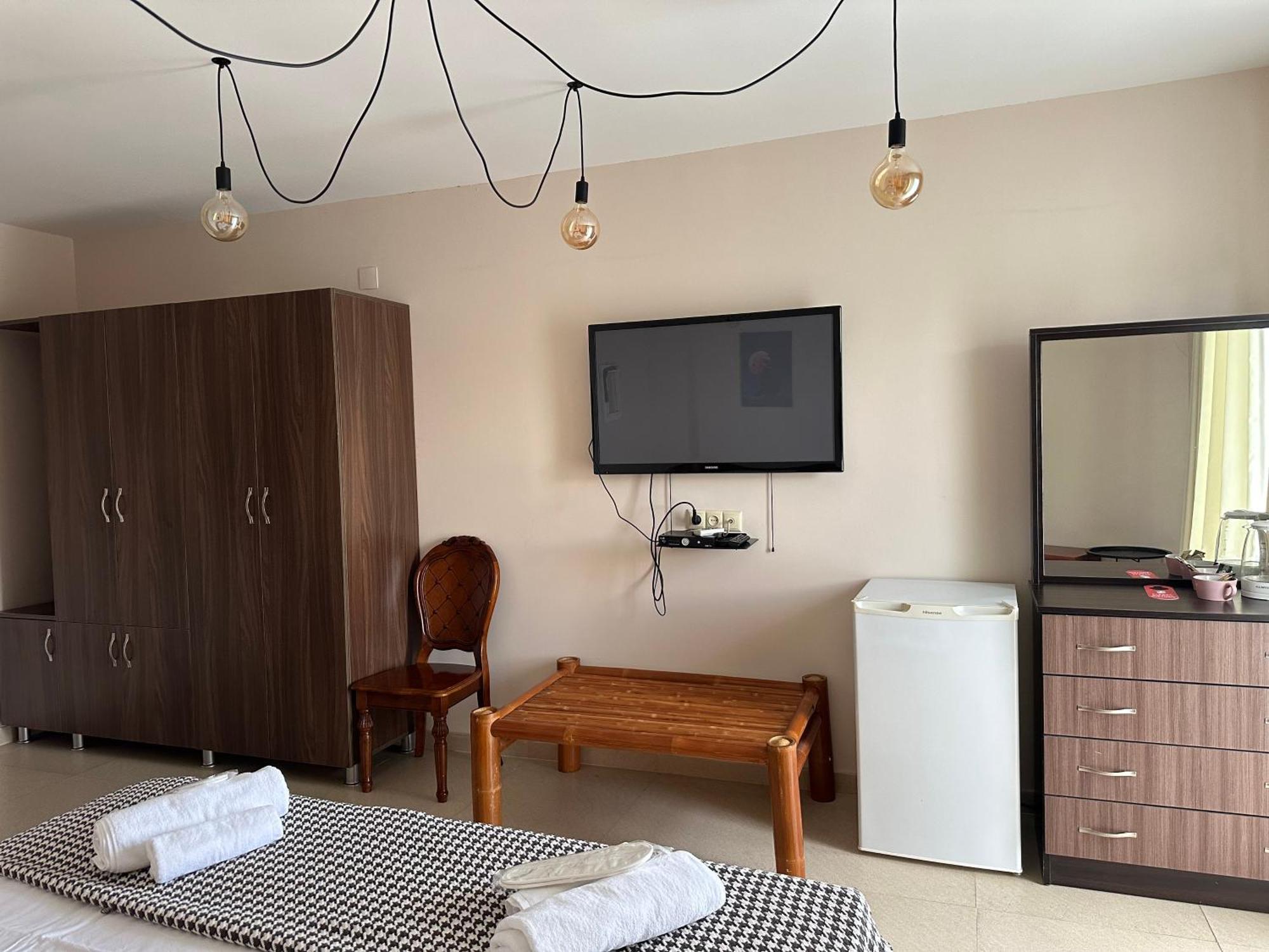 Claude Monet Beach Hotel อูเรคี ภายนอก รูปภาพ