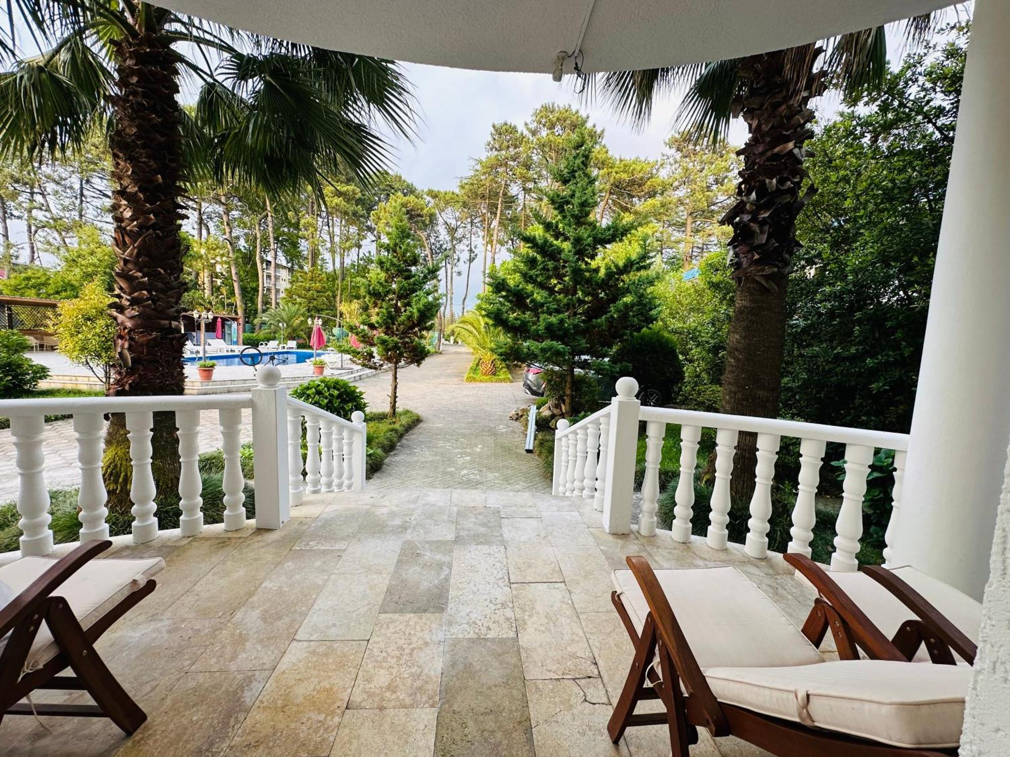 Claude Monet Beach Hotel อูเรคี ภายนอก รูปภาพ