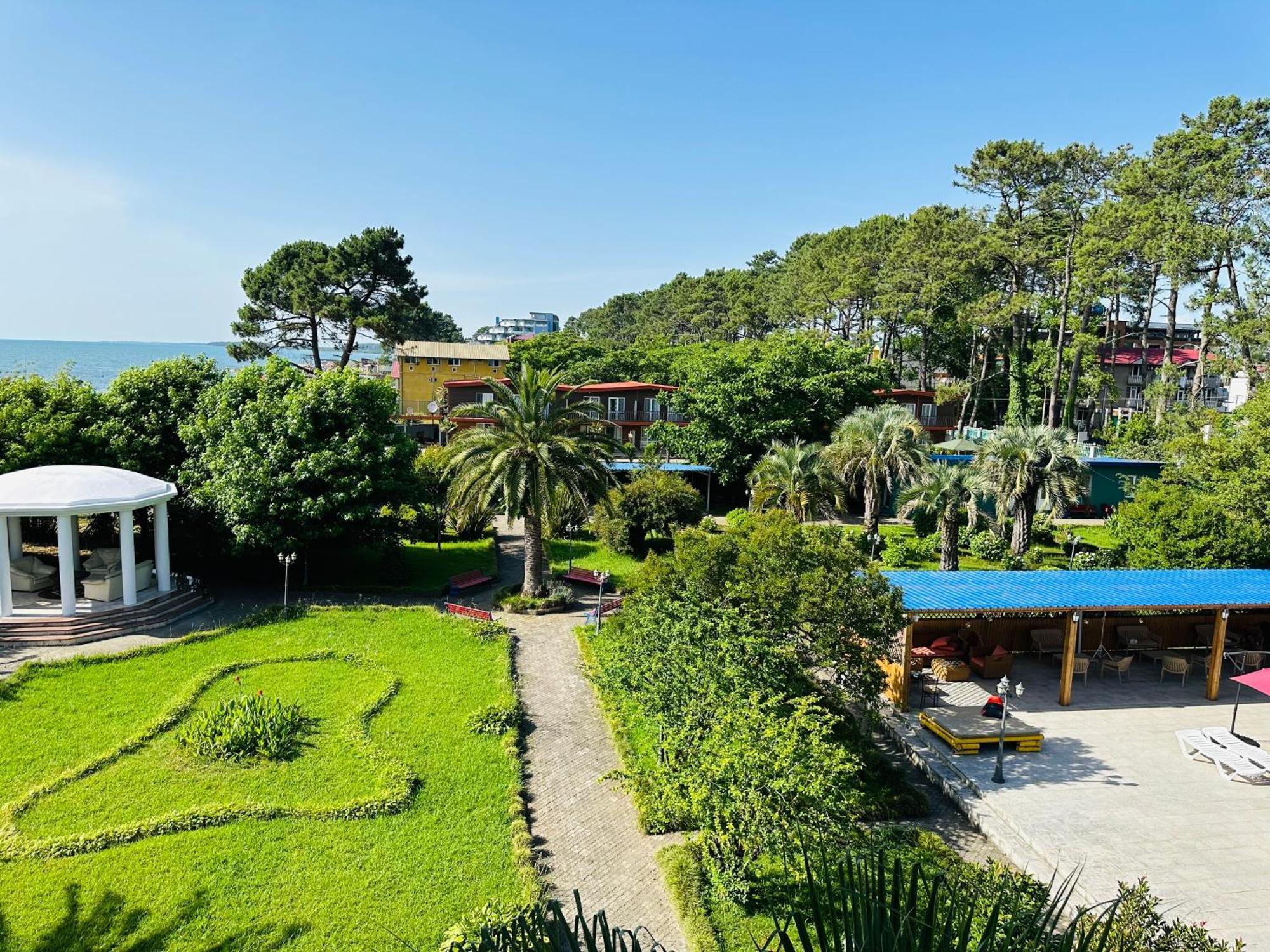 Claude Monet Beach Hotel อูเรคี ภายนอก รูปภาพ