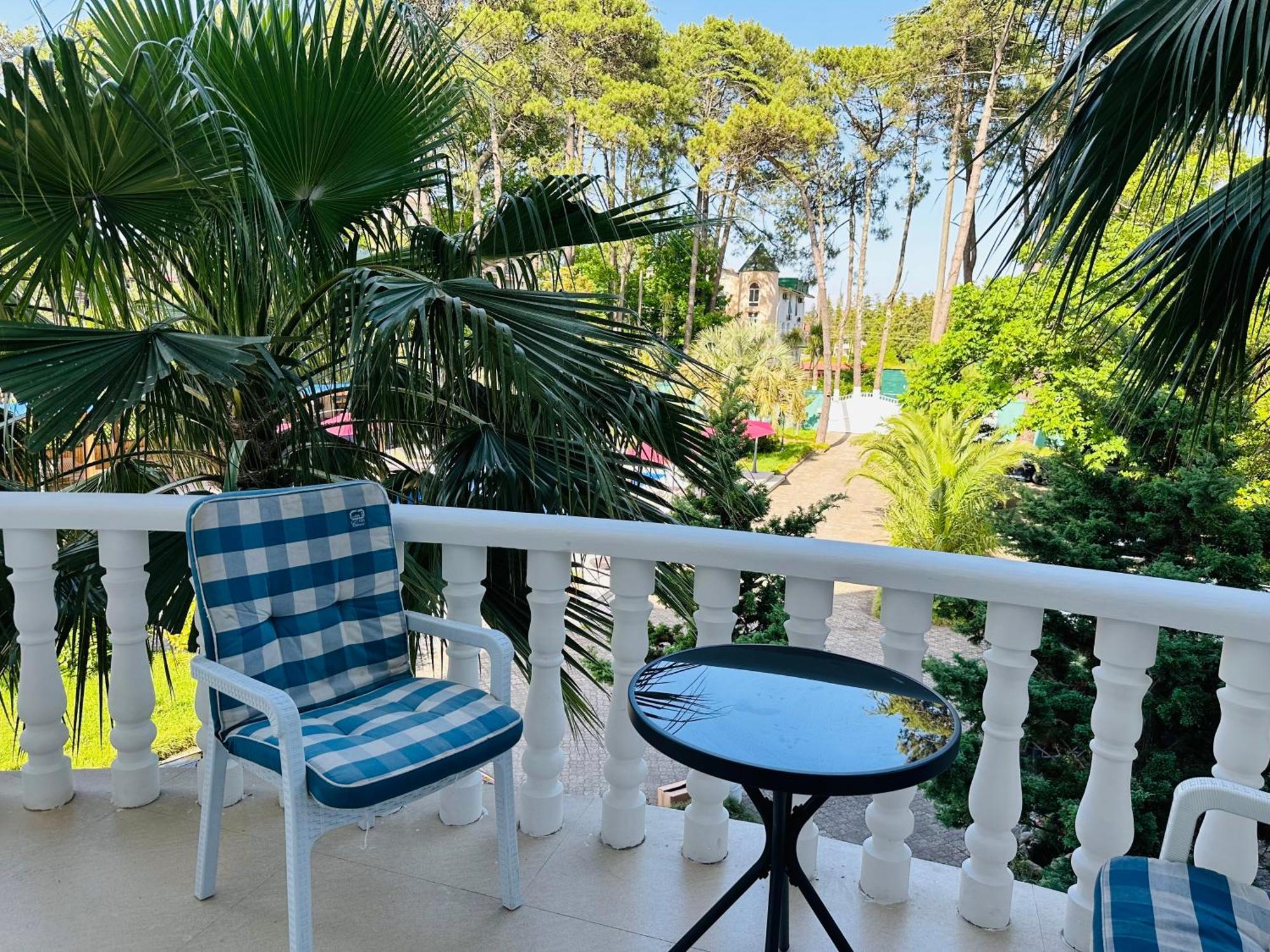 Claude Monet Beach Hotel อูเรคี ภายนอก รูปภาพ