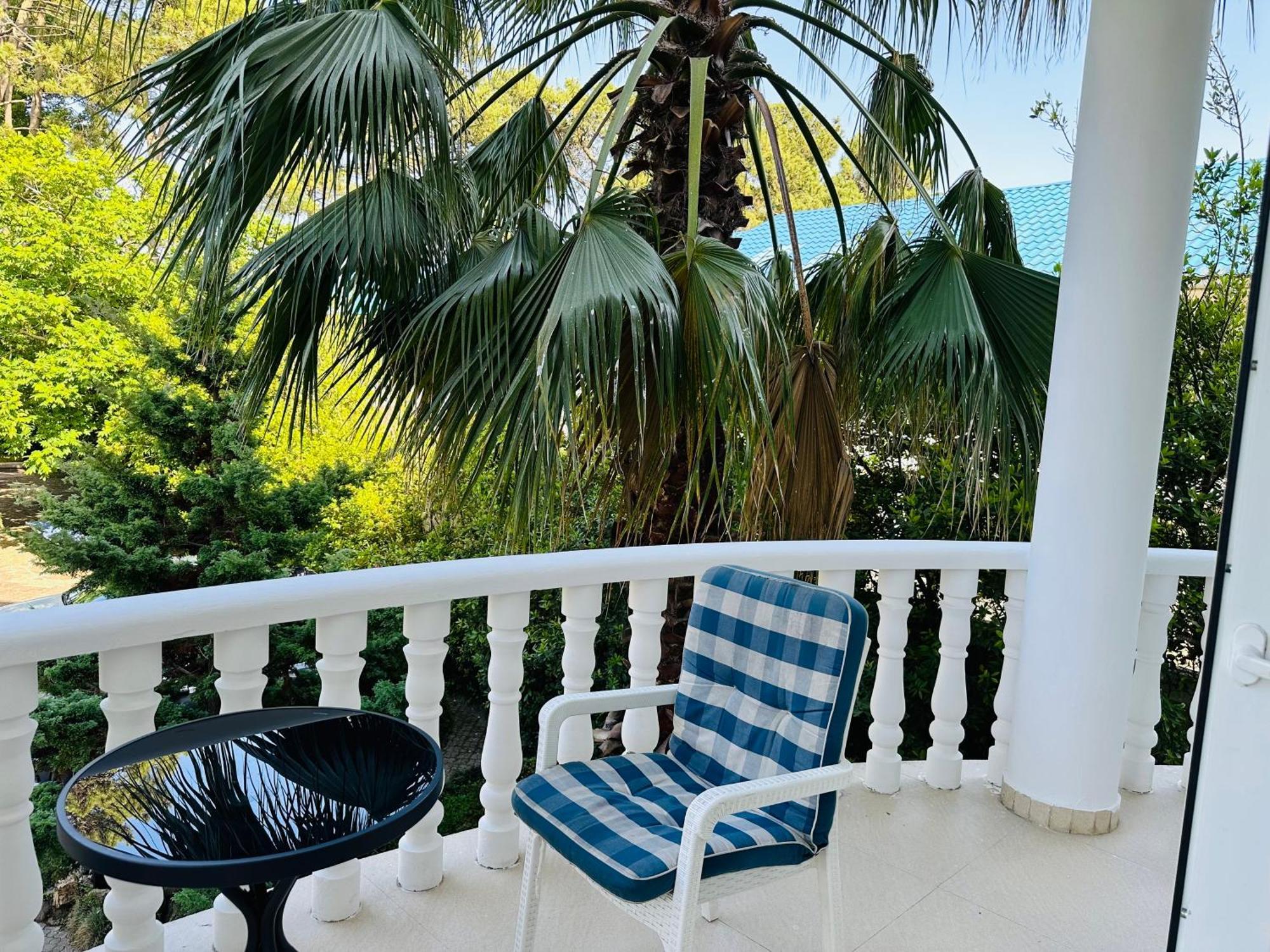 Claude Monet Beach Hotel อูเรคี ภายนอก รูปภาพ