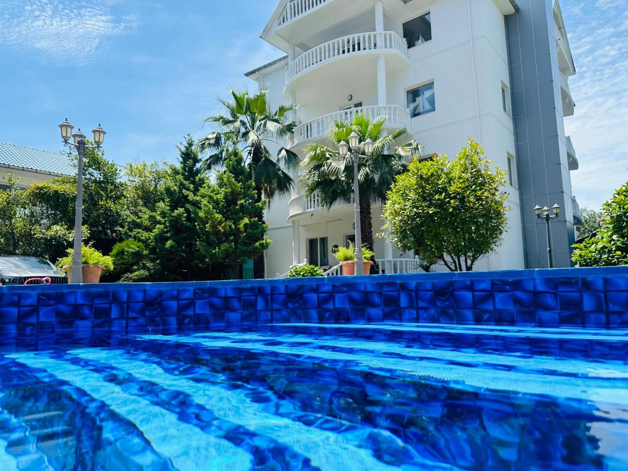 Claude Monet Beach Hotel อูเรคี ภายนอก รูปภาพ